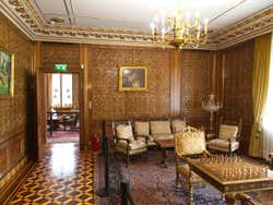Una delle sale della casa di Ceausescu